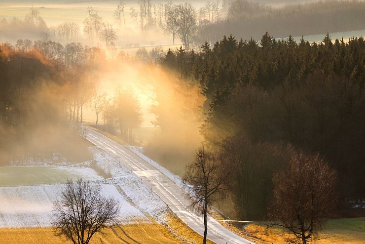 Vor allem der Westen darf sich ab Mittwoch über Schnee freuen. Hier ein Foto aus Baden-Württemberg vom Montagvormittag. - © Thomas Warnack/dpa