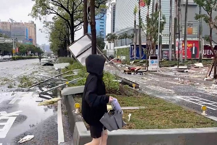 Mindestens vier Menschen starben bei der Explosion. - © Uncredited/TVBS/AP/dpa