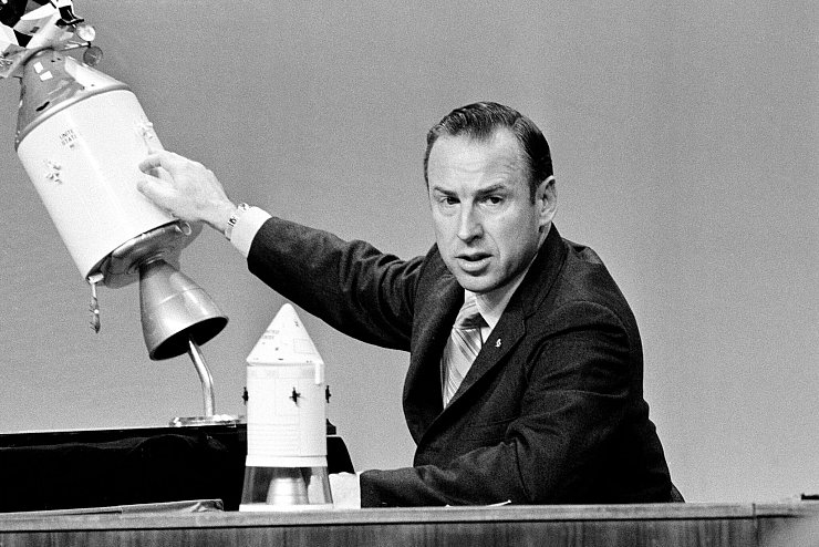 Lovell, der insgesamt 715 Stunden im All verbrachte, war einer der erfahrensten Astronauten seiner Generation. (Archivbild) - © Dave Taylor/AP/dpa