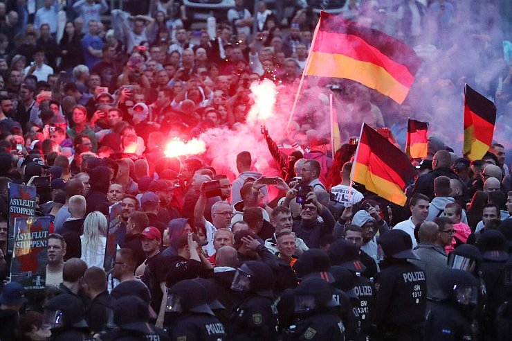 Nach einem Streit wurde am 26. August 2018 in der Innenstadt von Chemnitz der 35-jährige Daniel H. erstochen. Die Tat war Anlass für Demonstrationen, bei denen es auch zu Gewaltausbrüchen kam. - © Jan Woitas/dpa