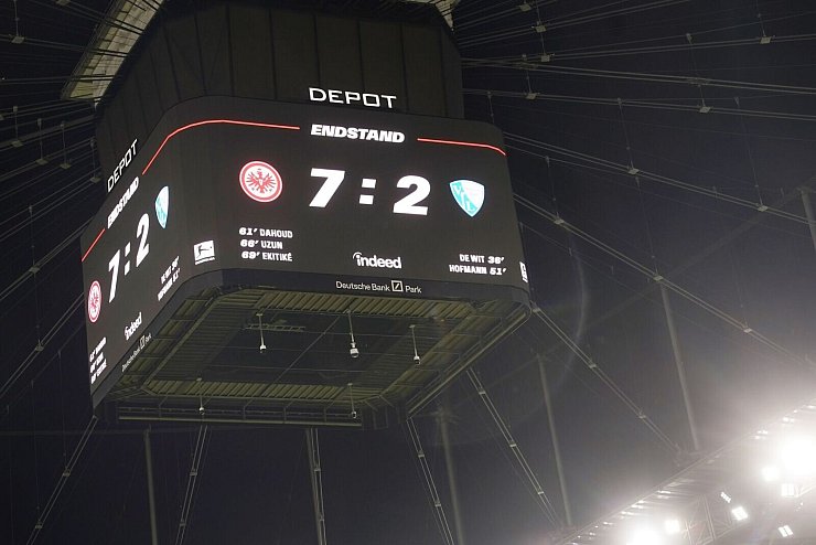 Der VfL Bochum erlebte in Frankfurt ein Debakel. - © Thomas Frey/dpa