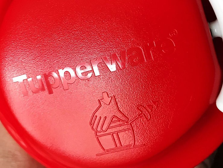 Tupperware ist pleite. - © Boris Roessler/dpa