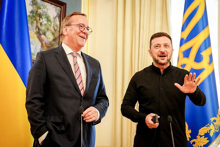 Ukraine-Krieg - Pistorius in Kiew - © Kay Nietfeld/dpa