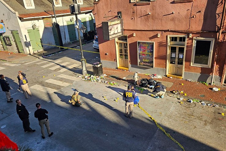 Das FBI stuft die Todesfahrt von New Orleans als Terrorakt ein. - © Jess Knazs/Jess Knazs/AP/dpa