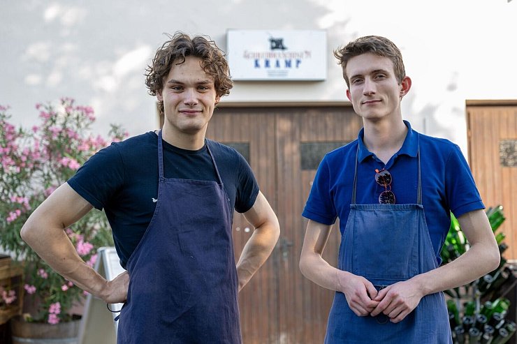 Sie wollen ihr Geschäft neben dem Studium weiterbetreiben - © Harald Tittel/dpa