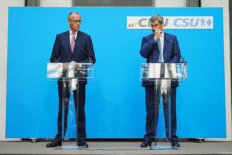 Die Parteichefs von CDU und CSU einigen sich in der K-Frage. - © Kay Nietfeld/dpa