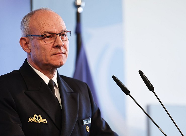 Pressegespräch "Navy Talks" - © Hannes P. Albert/dpa