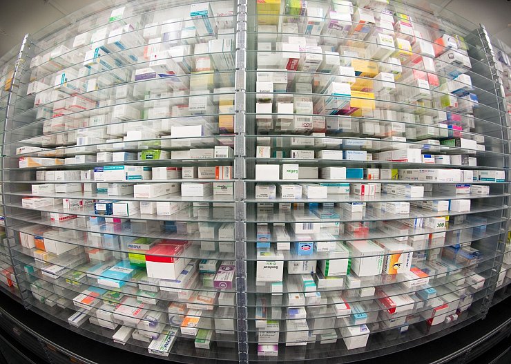 Für die Pharmaindustrie sind die USA wichtigster Exportmarkt (Archivbild) - © Daniel Reinhardt/dpa