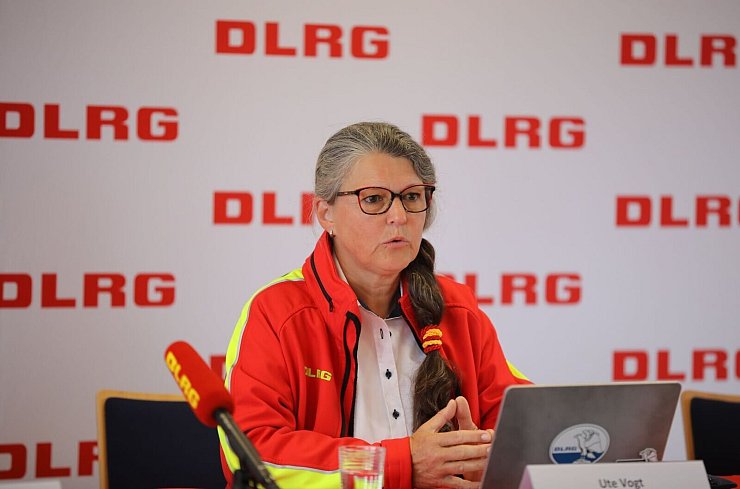 DLRG-Präsidentin Ute Vogt macht einen praktischen Vorschlag. (Archivfoto) - © Sascha Thelen/dpa