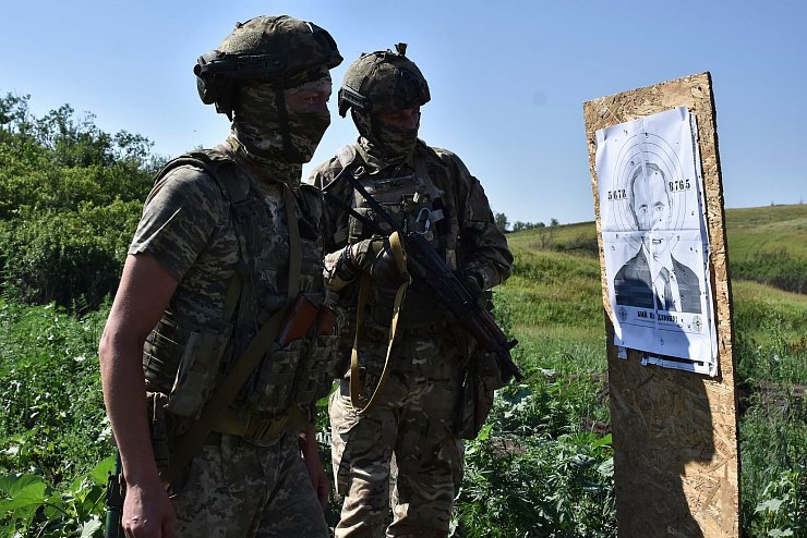 Russische Offensive bei Saporischschja erwartet. (Archivbild) - © Andriy Andriyenko/AP/dpa
