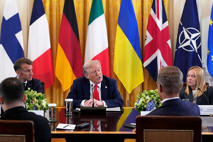 Trump beriet sich mit Selenskyj und europäischen Staats- und Regierungschefs. - © Alex Brandon/AP/dpa
