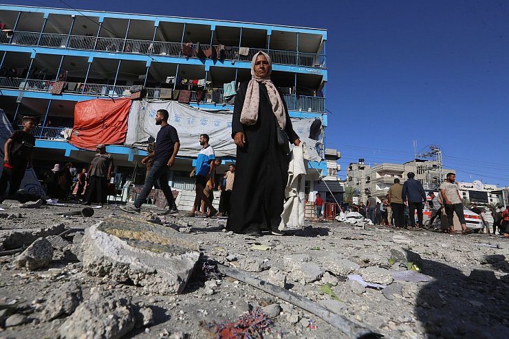 Die ehemalige Schule, die bombardiert wurde - © Omar Ashtawy/APA Images via ZUMA Press Wire/dpa
