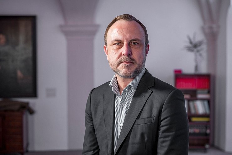 Nach Terrorwellen in Großbritannien und Frankreich und Belgien sieht Terrorexperte Neumann inzwischen stärker den deutschsprachigen Raum im Fokus. (Archivbild) - © Daniel Vogl/dpa