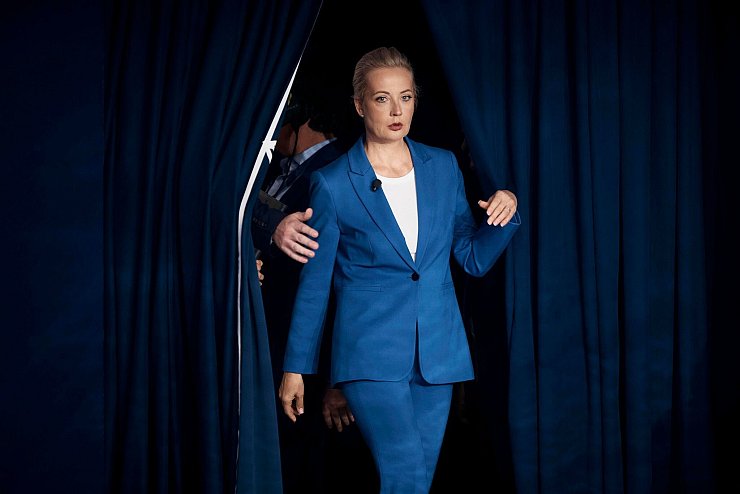 Julia Nawalnaja, die Witwe des Kremlgegners Alexej Nawalny, hat maßgeblich das Buch «Pariot» zusammgestellt. (Archivbild) - © Andres Kudacki/AP/dpa