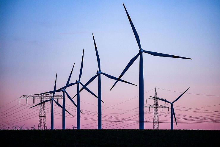 Der Ausbau der erneuerbaren Energien kommt voran. (Archivbild) - © Jan Woitas/dpa