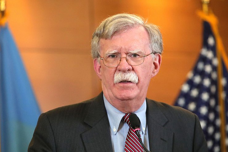Trumps ehemaliger Sicherheitsberater Bolton hat Ratschläge für Wahlsieger Merz. (Archivbild) - © -/Ukrinform/dpa
