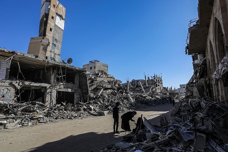 Die israelische Armee hat nach eigenen Angaben einen Mitarbeiter der internationalen Hilfsorganisation World Central Kitchen getötet, weil er am Massaker der Hamas am 7. Oktober 2023 in Israel mit 1.200 Toten und 250 Verschleppten beteiligt gewesen sei. - © Abed Rahim Khatib/dpa