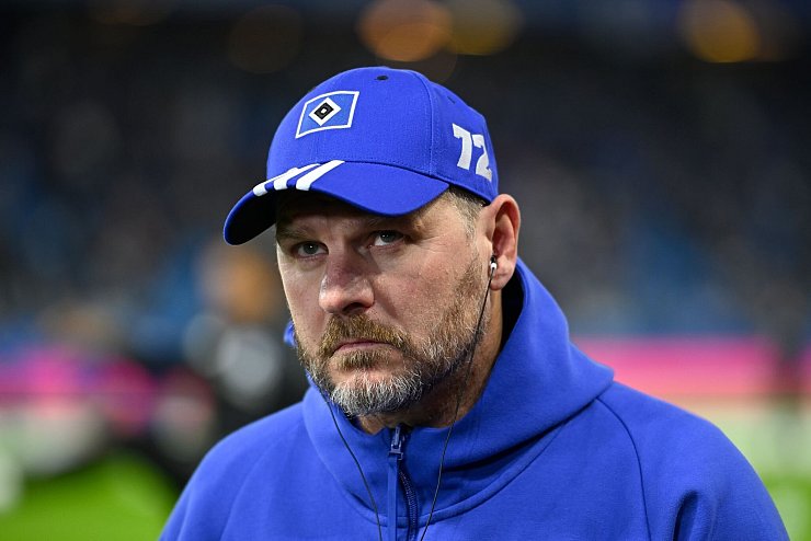 Der HSV hat Trainer Steffen Baumgart freigestellt. - © Gregor Fischer/dpa