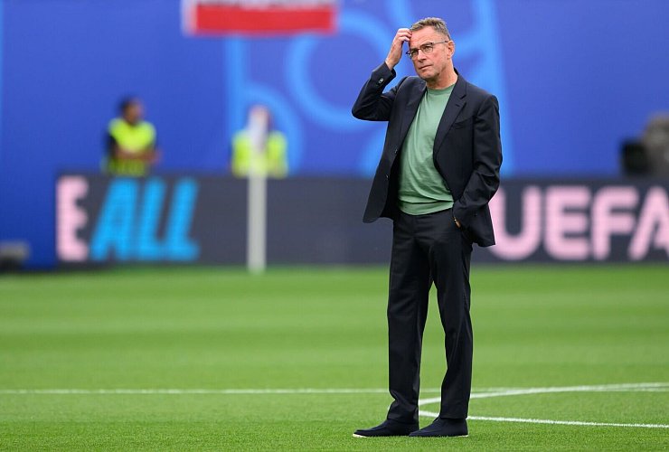 Ralf Rangnick hofft weiter auf Wanner. - © Robert Michael/dpa