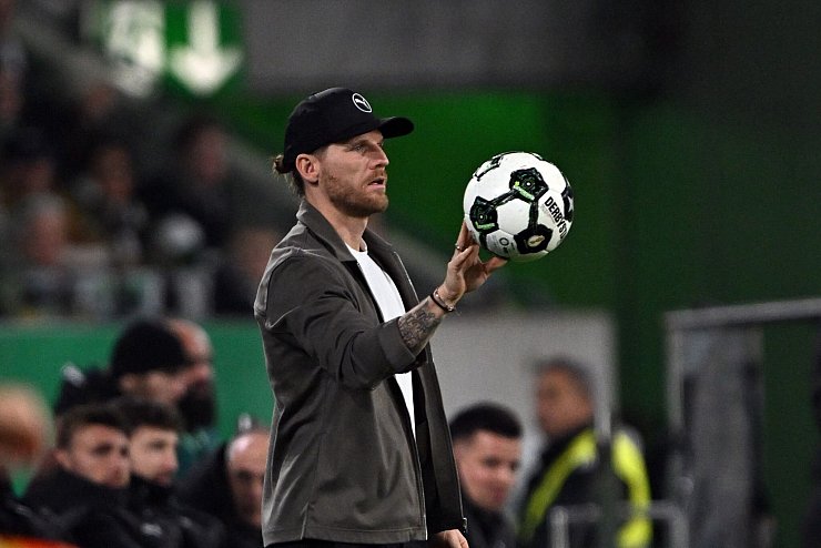 Eugen Polanski gelang im sechsten Spiel als Cheftrainer der erste Sieg. - © Federico Gambarini/dpa