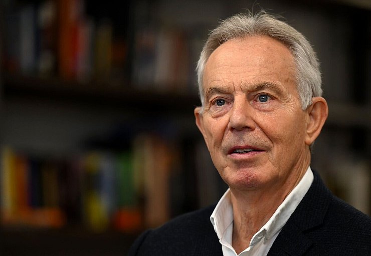 Der ehemalige britische Premier Tony Blair soll nach dem Willen Trumps einem «Friedensrat» angehören. (Archivbild) - © Daniel Leal/Pool AFP/dpa