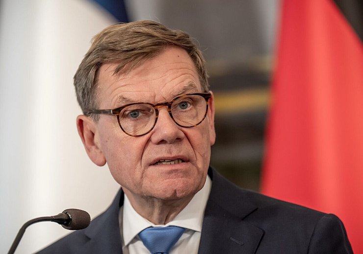 Auch Außenminister Wadephul begrüßt den Plan. - © Michael Kappeler/dpa