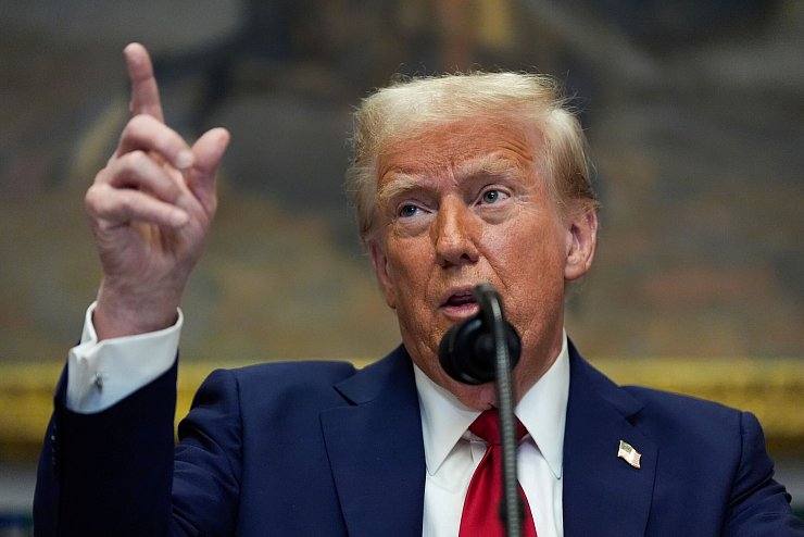 Trump erwägt neue Russland-Sanktionen, nimmt aber auch die EU in die Pflicht - © Julia Demaree Nikhinson/AP/dpa