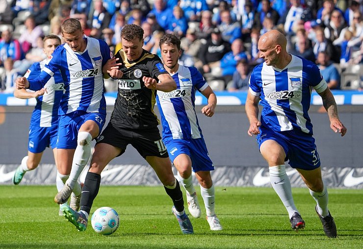 Hertha BSC enttäuschte die Heimfans erneut. - © Soeren Stache/dpa