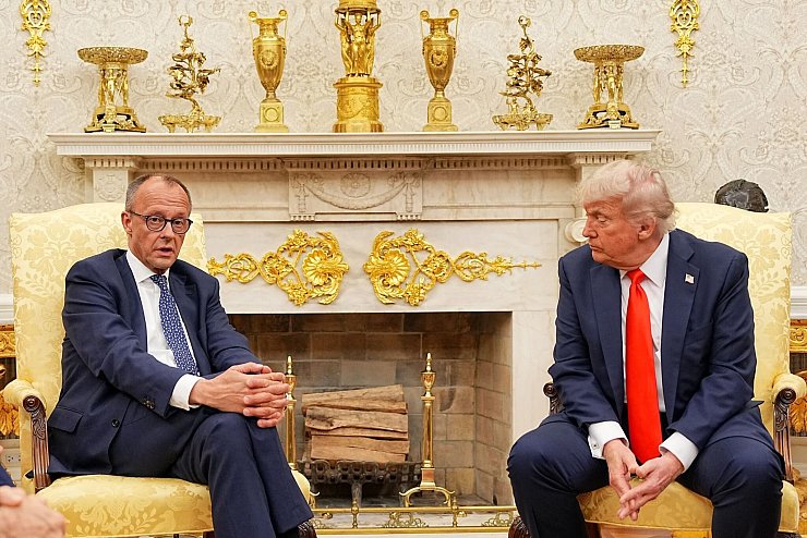 Das Treffen von Kanzler Friedrich Merz mit US-Präsident Donald Trump im Weißen Haus verlief für den CDU-Vorsitzenden ohne Eklat. (Archivbild) - © Michael Kappeler/dpa