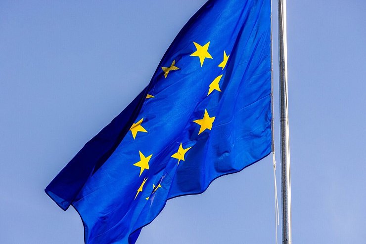 Bald könnte die neue EU-Kommission ihre Arbeit aufnehmen (Archivbild). - © Philipp von Ditfurth/dpa