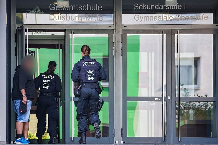 Nach dem Schock wird den Betroffenen umfassende Unterstützung angeboten - © Christoph Reichwein/dpa