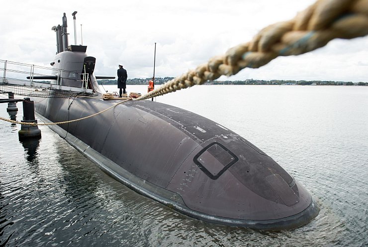 Die neuen U-Boote werden etwa 72 Meter lang sein - etwas mehr als die bestehen Boote der deutschen Klasse 212 A - und sollen mit 30 Besatzungsmitgliedern betrieben werden. - © picture alliance / Daniel Reinhardt/dpa
