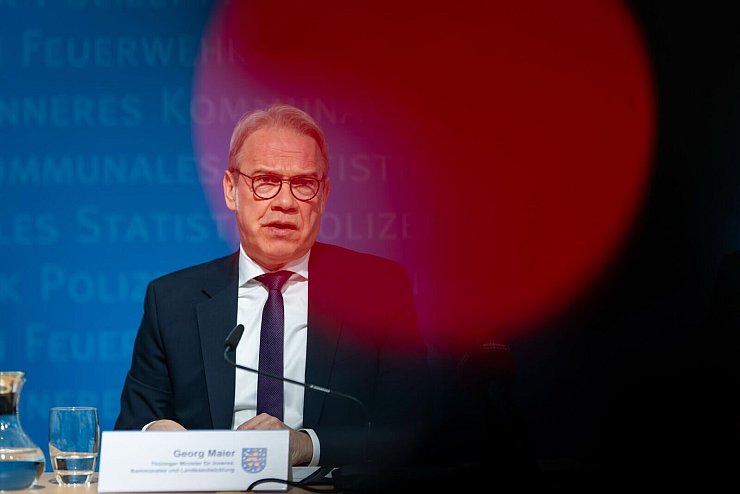 Thüringens Innenminister Georg Maier (SPD) hält einen Verbotsantrag für aussichtsreich. (Archivfoto) - © Jacob Schröter/dpa