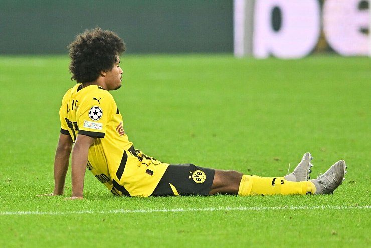 Nach der Pause war die Adeyemi-Show beendet. - © Bernd Thissen/dpa