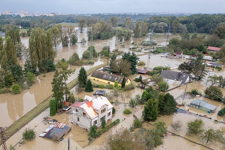 Starkregenereignisse wie aktuell beim Sturm «Boris» fielen heute bis zu 20 Prozent intensiver aus als am Ende des 20. Jahrhunderts, sagen die Experten. - © Darko Bandic/AP/dpa