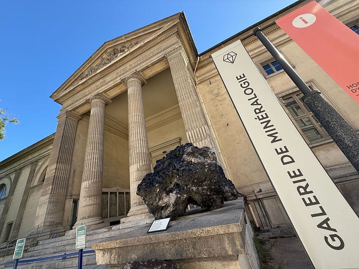 Laut Museum haben die gestohlenen Objekte einen unschätzbaren kulturellen Wert. - © Rachel Sommer/dpa