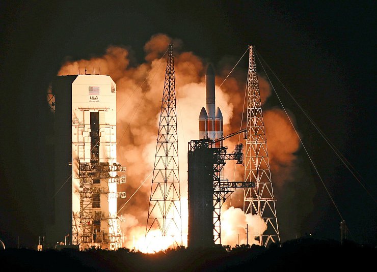 Die Sonde ist 2018 im Kennedy Space Center gestartet. (Archivbild) - © John Raoux/AP/dpa