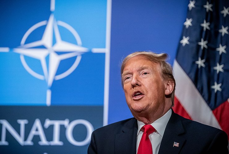 Macht seit Jahren beim Thema Verteidigungsausgaben Druck: US-Präsident Donald Trump. (Archivbild) - © Michael Kappeler/dpa