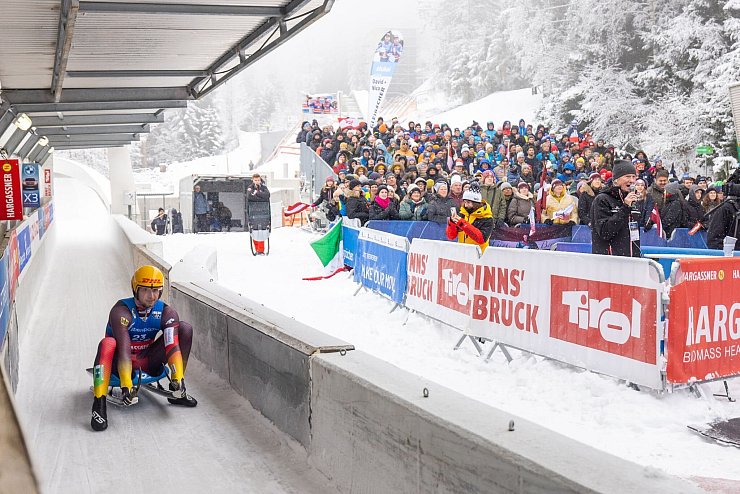 Der Skeleton-Weltcup im Eiskanal in Innsbruck/Igls wurde wegen eines schlechten Bahnzustandes abgesagt. (Archivbild) - © Expa/Johann Groder/APA/dpa