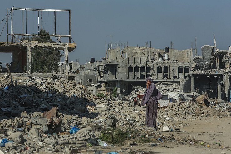In Chan Junis, unweit von Rafah, ist im Krieg stark zerstört worden. - © Abed Rahim Khatib/dpa