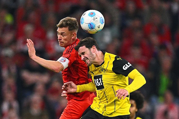 Beim bislang letzten Aufeinandertreffen im April trennten sich Münchner und Dortmunder 2:2. - © Tom Weller/dpa