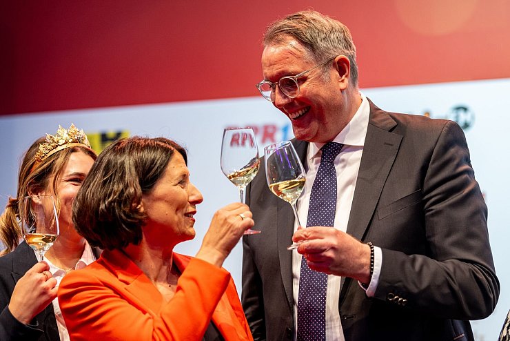 Die rheinland-pfälzische Wirtschafts- und Verkehrsministerin Daniela Schmitt will beim Landesparteitag am 5. April zur FDP-Landeschefin gewählt werden. (Archivbild) - © Fabian Sommer/dpa