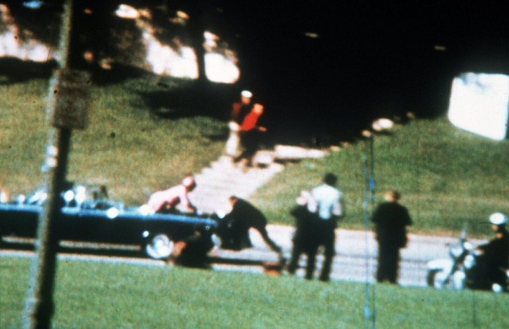 Die Ermordung von US-Präsident John F. Kennedy wurde von vielen Westdeutschen als traumatisch erlebt (Archivbild). - © -/UPI/dpa