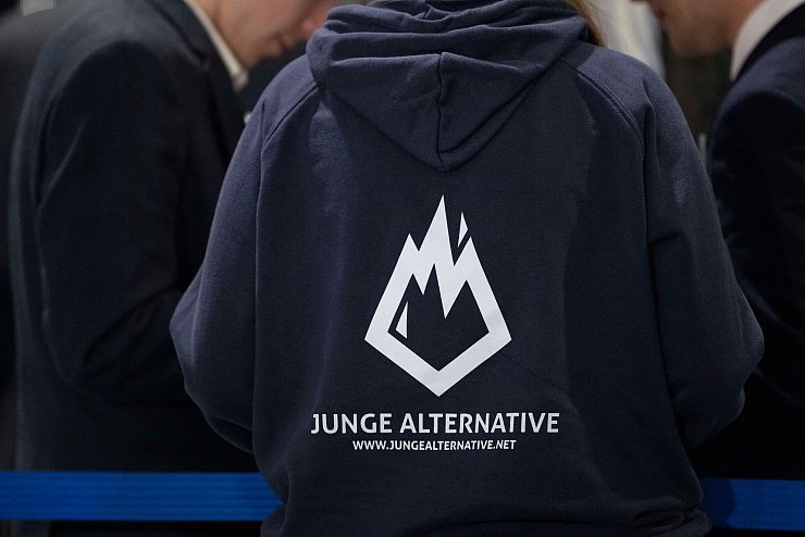 Die Junge Alternative gibt es seit Ende März nicht mehr. Ein Logo und ein Name für die Nachfolgeorganisation wird noch gesucht. (Archivbild) - © Sebastian Kahnert/dpa
