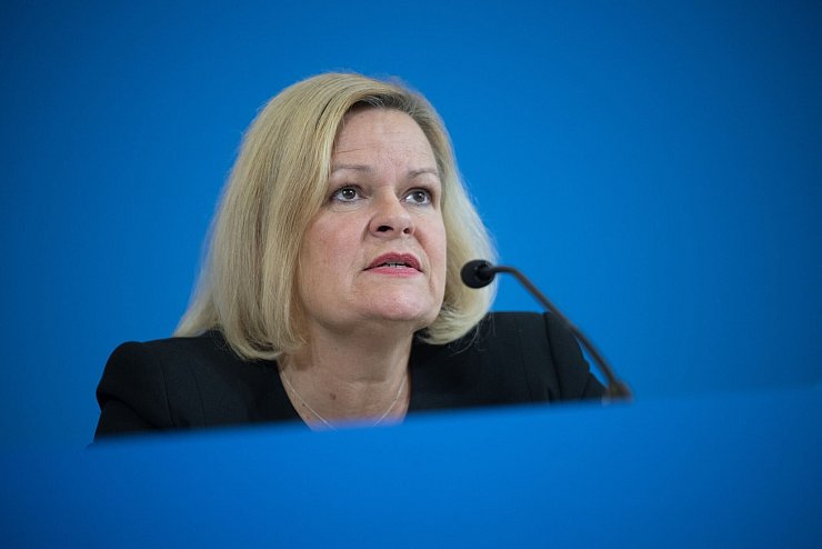 Die SPD-Politikerin Faeser war bei der FDP-Fraktion zu Gast. (Archivbild) - © Sebastian Christoph Gollnow/dpa