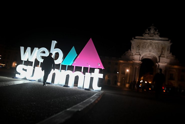 Wirtschaftsminister Habeck wird bei Besuch des «Web Summits» in Lissabon von einer rein weiblichen Delegation begleitet. - © Sebastian Gollnow/dpa
