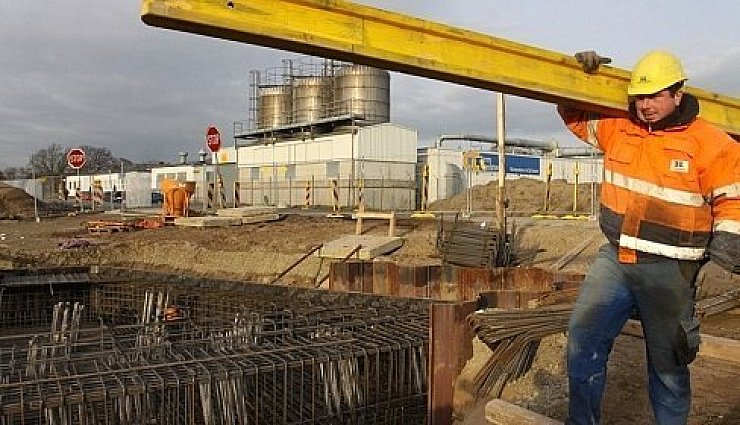 50 Millionen Euro
für neue Autobahnen - © NRW