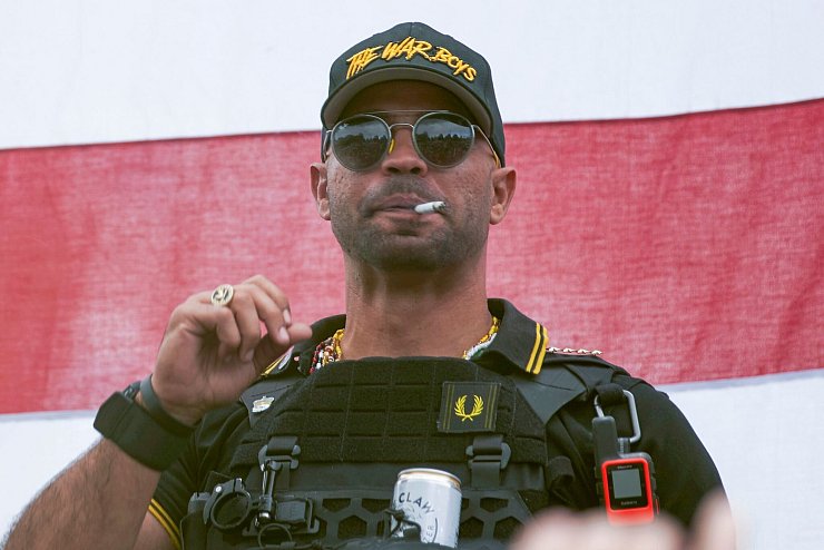 Der Anführer der rechten «Proud Boys», Henry "Enrique" Tarrio, gehörte nach der Kapitol-Attacke zu den Angeklagten mit den höchsten Haftstrafen. (Archivbild) - © Allison Dinner/FR171780 AP/AP/dpa