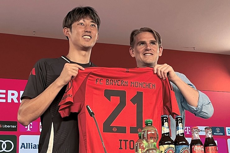 Hiroki Ito ist beim FC Bayern zurück - wann kann er spielen? - © Christian Kunz/dpa