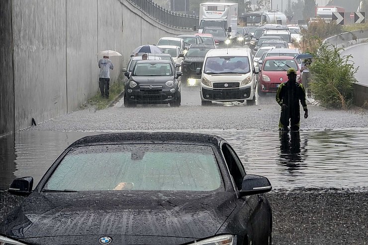 Land unter in der Lombardei nach heftigen Unwettern - © Claudio Furlan/LaPresse via ZUMA Press/dpa